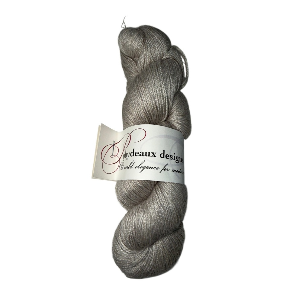 Phydeaux Designs Yarn Aegyptte Fingering Lt. Gray Alpaca Silk Linen Knit Crochet